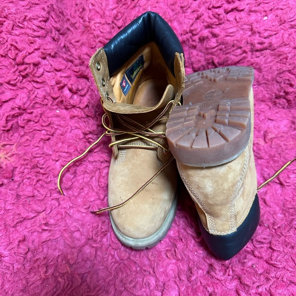 Timberland size 8 - Picture 1 of 6